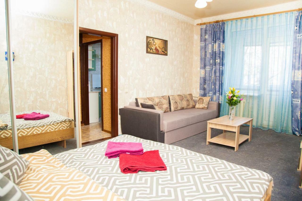 Semi-Luxury Apt On 82 Nezalezhnoi Ukrаiny Street Near Intourist Hotel Zaporizhia Exterior foto